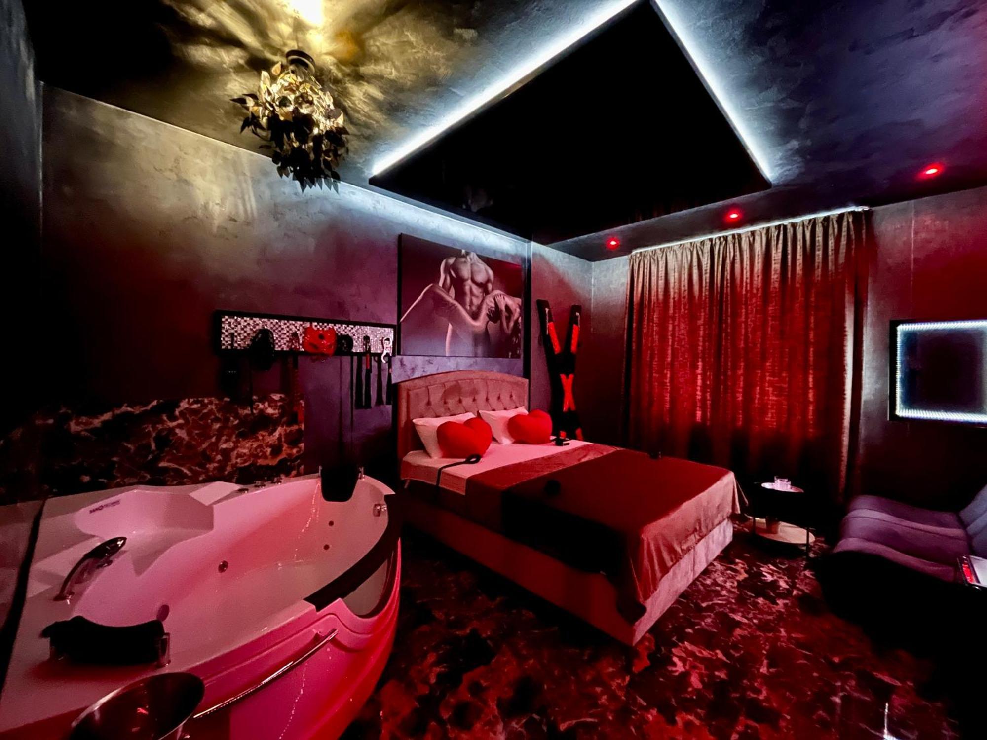 Love Room บูคาเรสต์ ภายนอก รูปภาพ